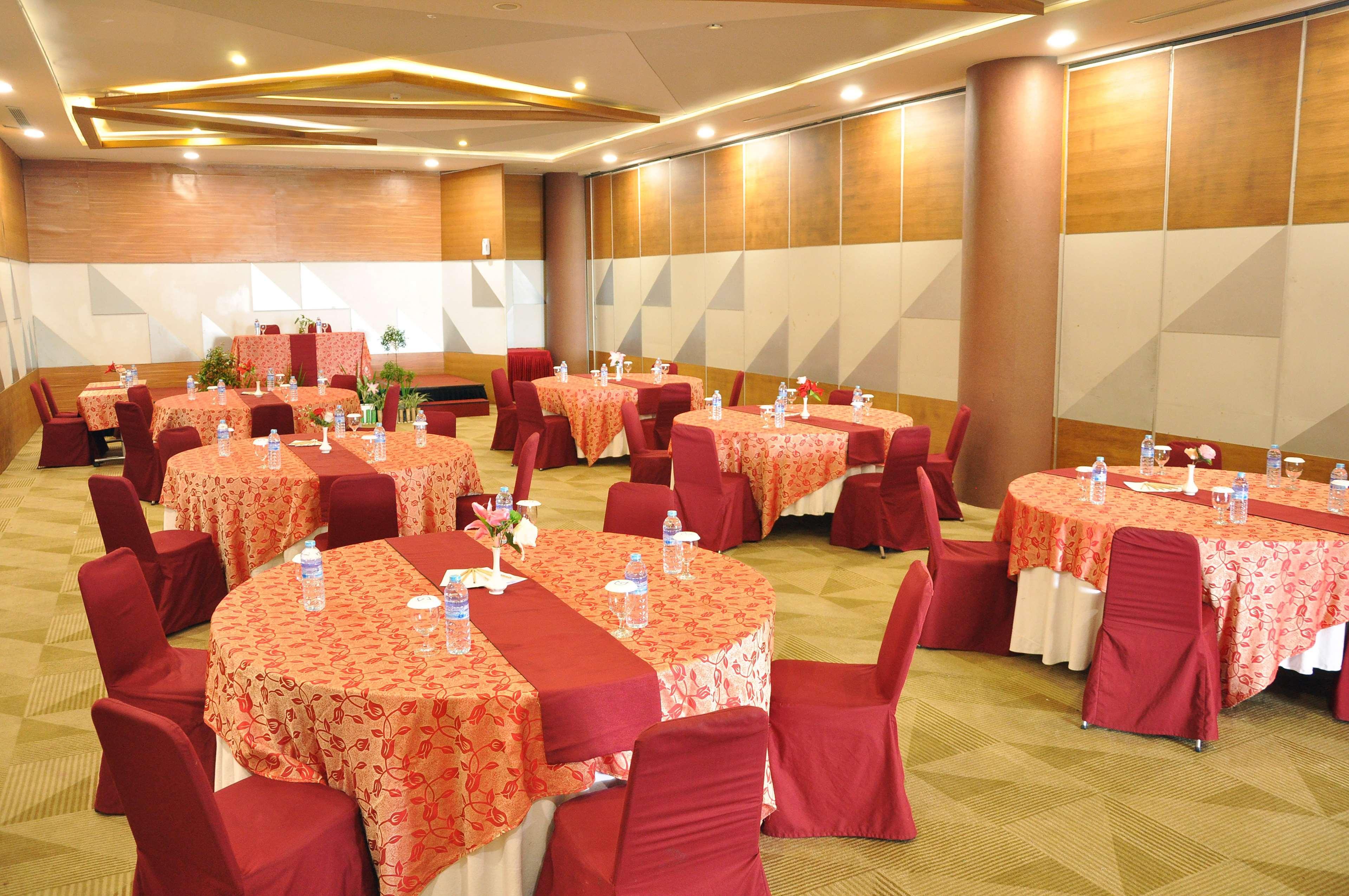 Hotel Golden Tulip Pontianak Zewnętrze zdjęcie