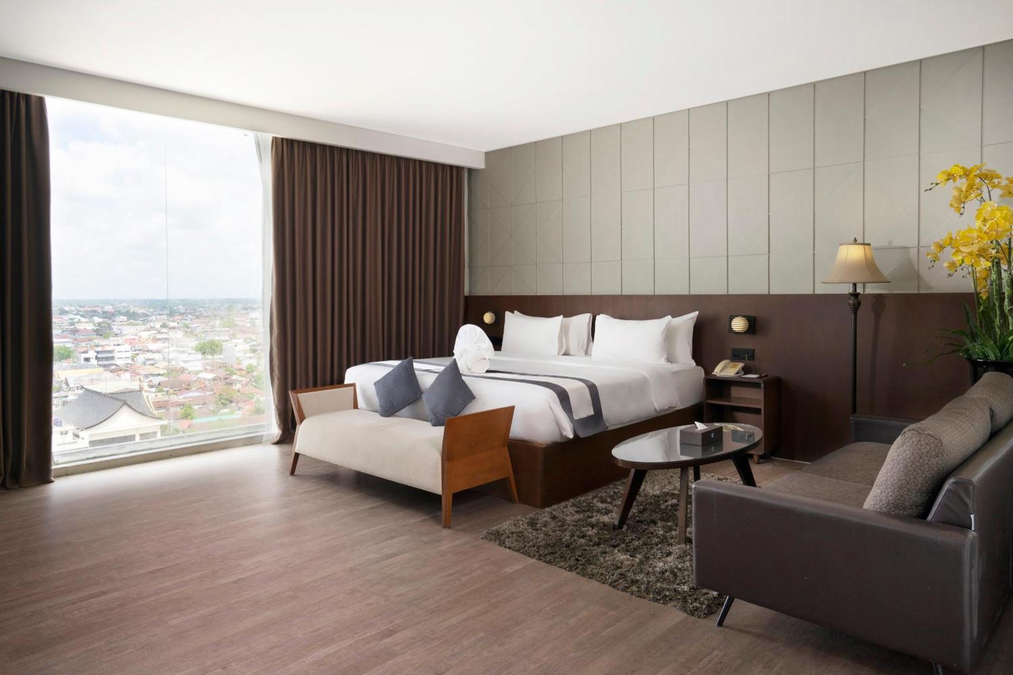 Hotel Golden Tulip Pontianak Zewnętrze zdjęcie